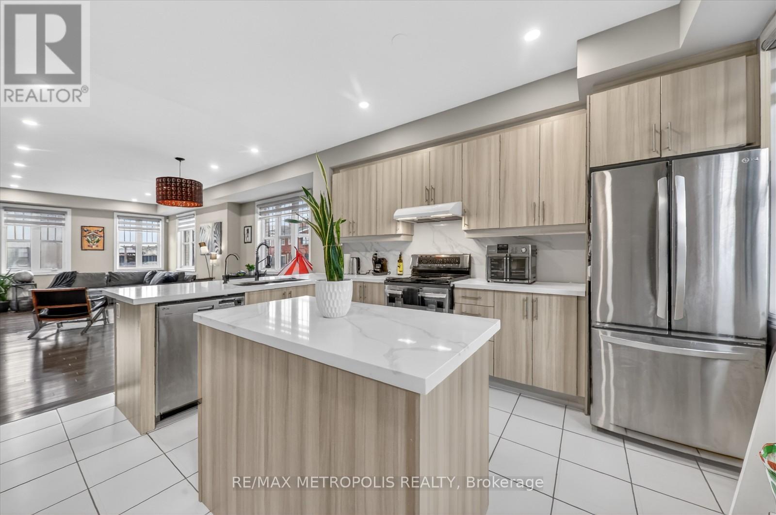 1 Boadway Crescent, Whitchurch-Stouffville (Stouffville), Ontario  L4A 1X9 - Photo 22 - N13010122