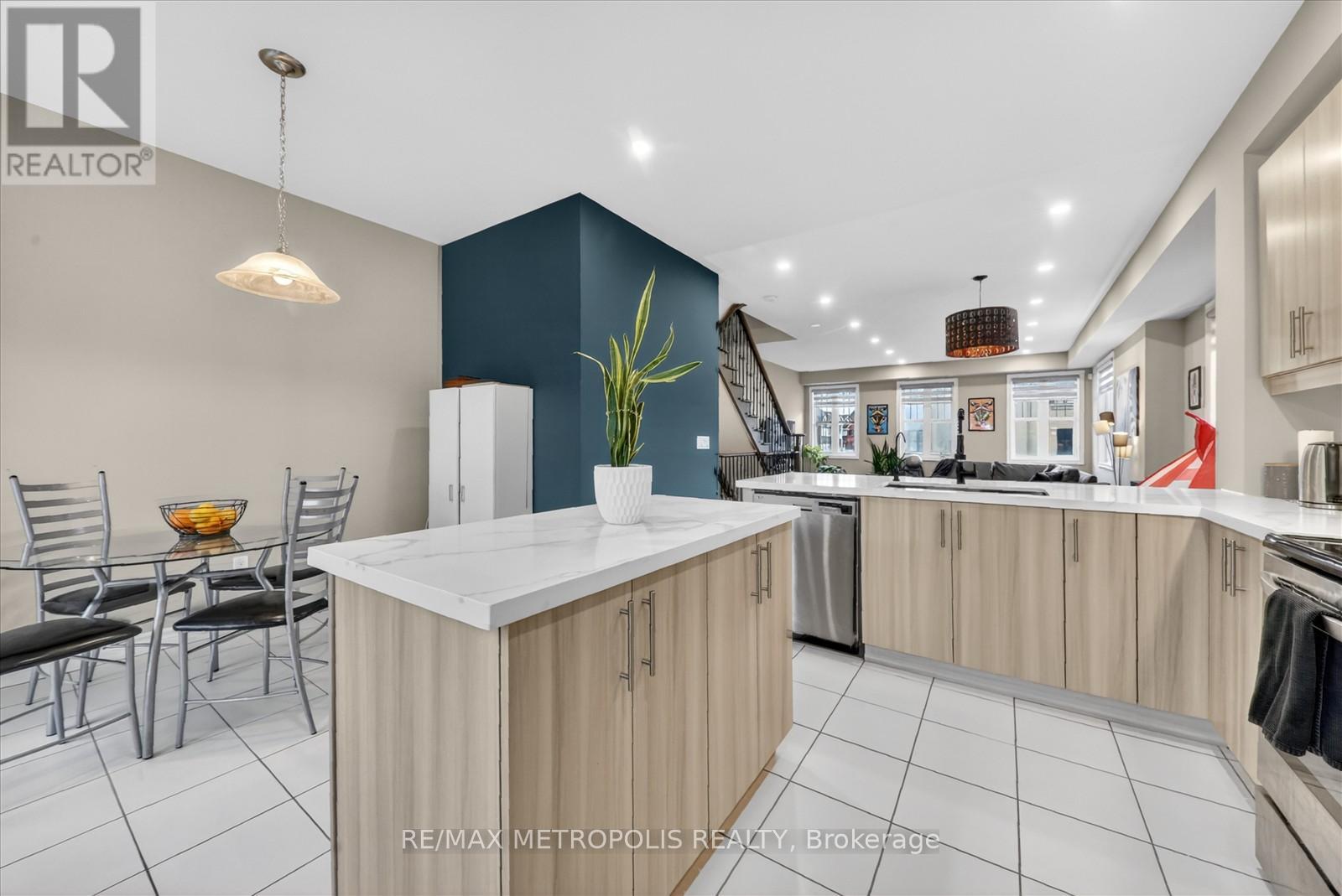 1 Boadway Crescent, Whitchurch-Stouffville (Stouffville), Ontario  L4A 1X9 - Photo 24 - N13010122