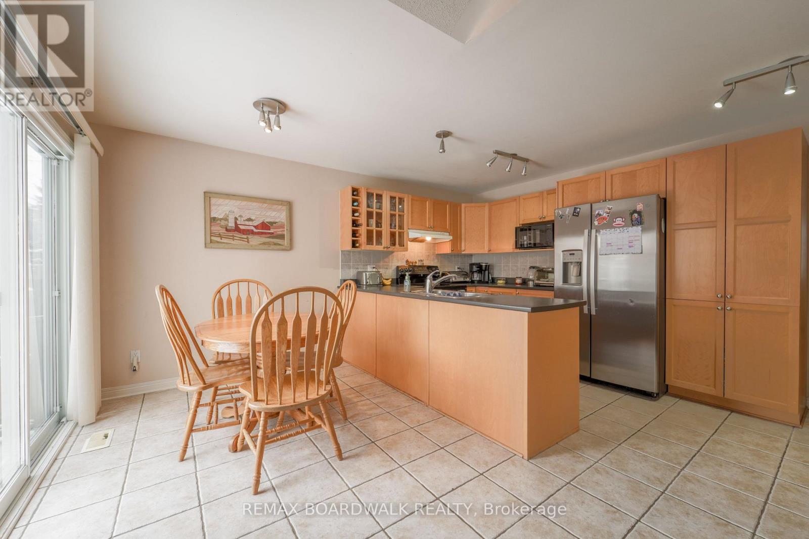 170 Bridlewood Drive, Ottawa, Ontario  K2M 2M4 - Photo 10 - X12910756