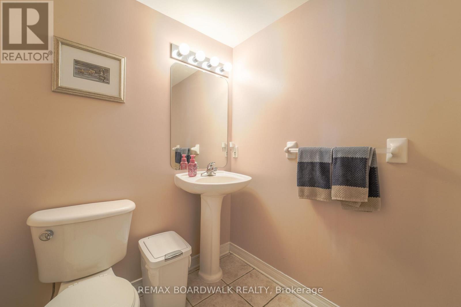 170 Bridlewood Drive, Ottawa, Ontario  K2M 2M4 - Photo 19 - X12910756