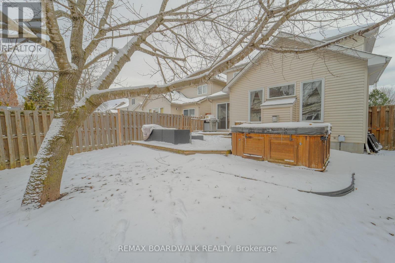 170 Bridlewood Drive, Ottawa, Ontario  K2M 2M4 - Photo 35 - X12910756