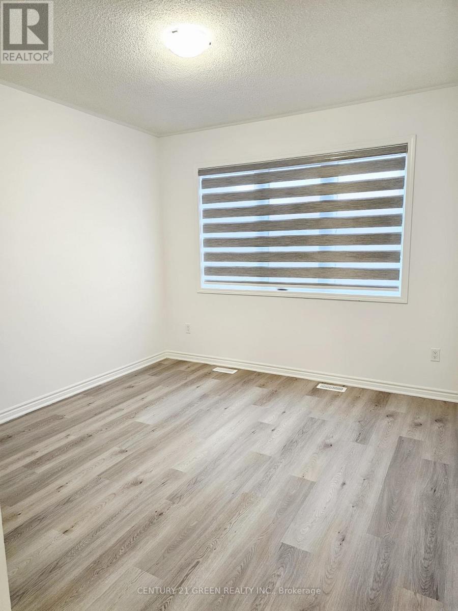 1346 Hearns Place, Milton, Ontario  L9E 2A9 - Photo 11 - W13010048