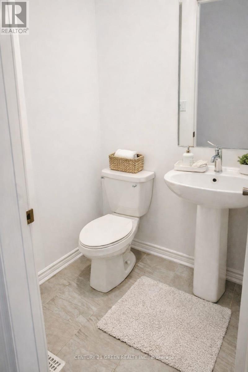 1346 Hearns Place, Milton, Ontario  L9E 2A9 - Photo 12 - W13010048