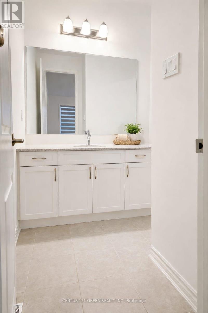 1346 Hearns Place, Milton, Ontario  L9E 2A9 - Photo 16 - W13010048