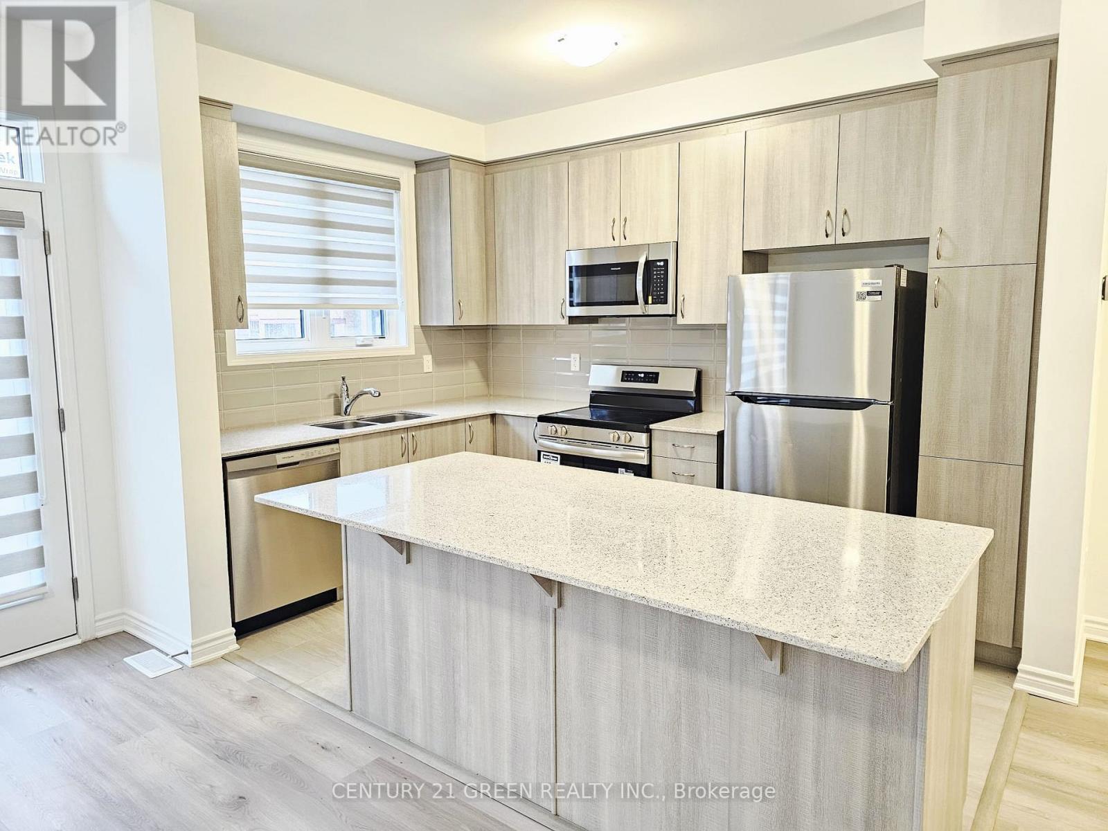 1346 Hearns Place, Milton, Ontario  L9E 2A9 - Photo 4 - W13010048