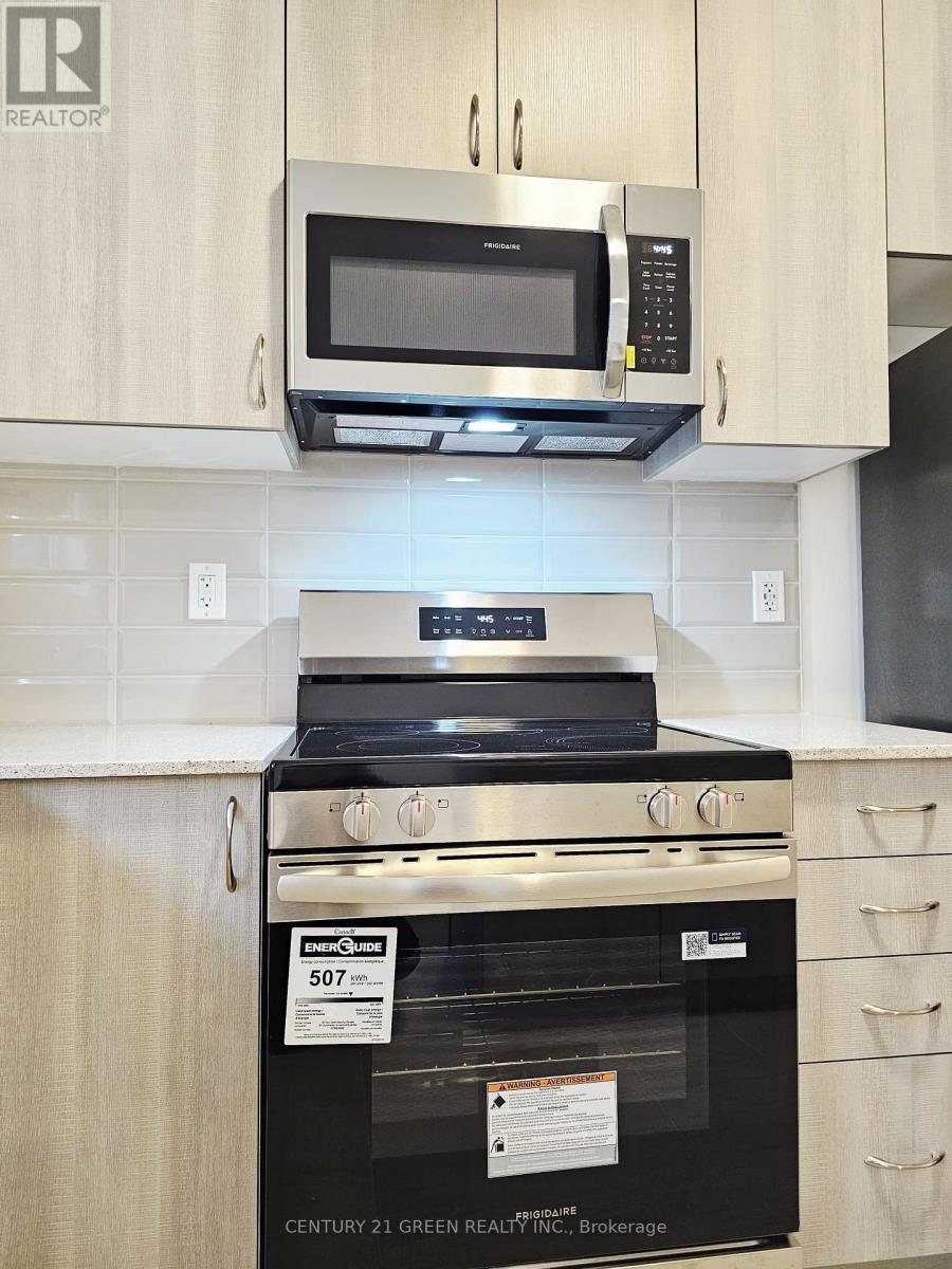 1346 Hearns Place, Milton, Ontario  L9E 2A9 - Photo 5 - W13010048