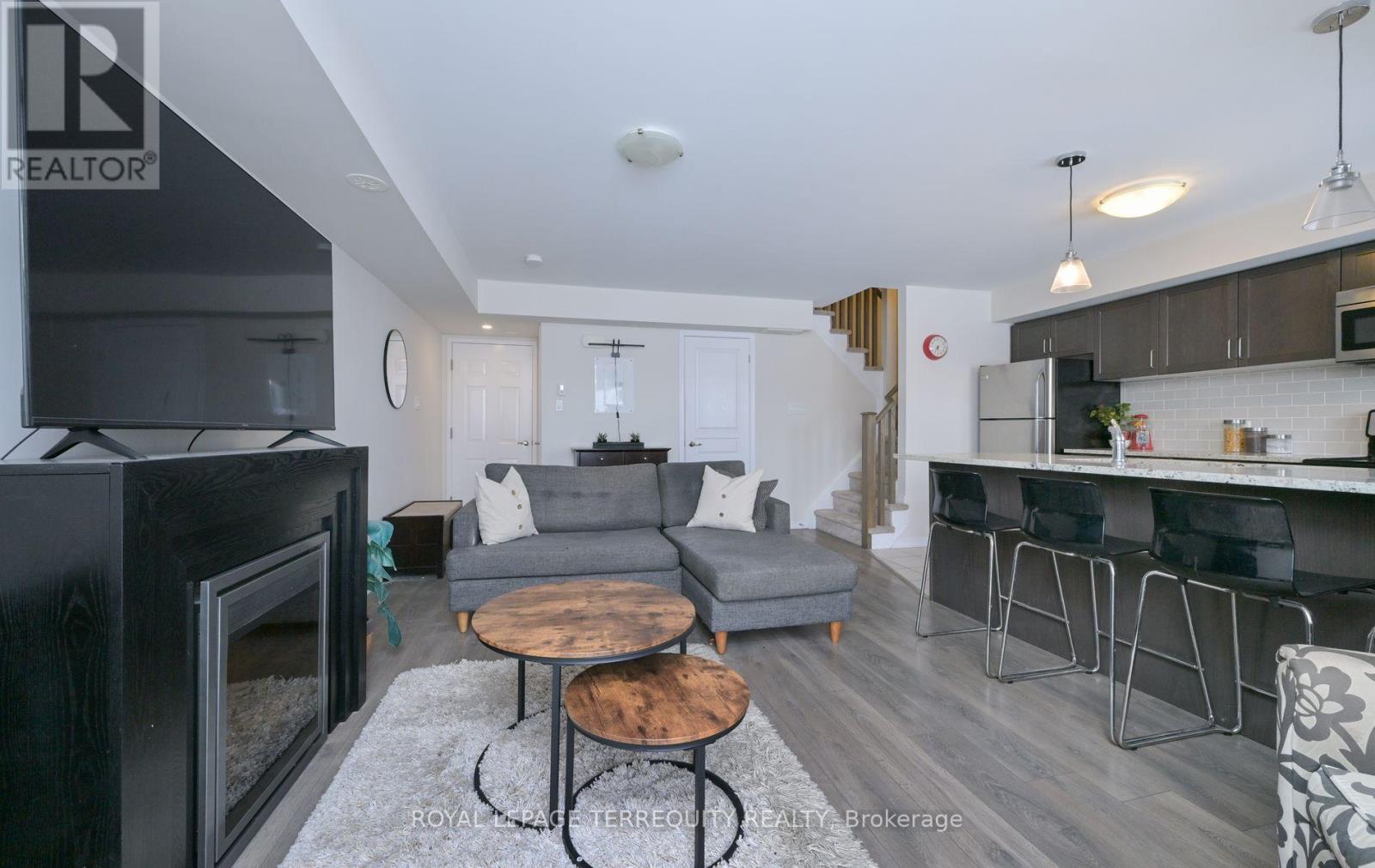 95 - 2441 Greenwich Drive, Oakville, Ontario  L6M 0S3 - Photo 5 - W13010070