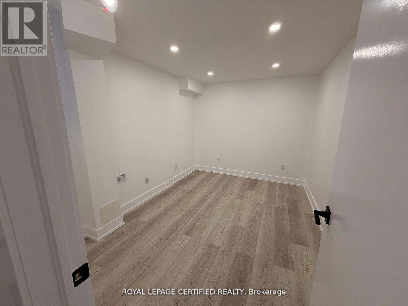 Bsmt - 2129 Glenfield Road, Oakville, Ontario  L6M 3S4 - Photo 10 - W13010076