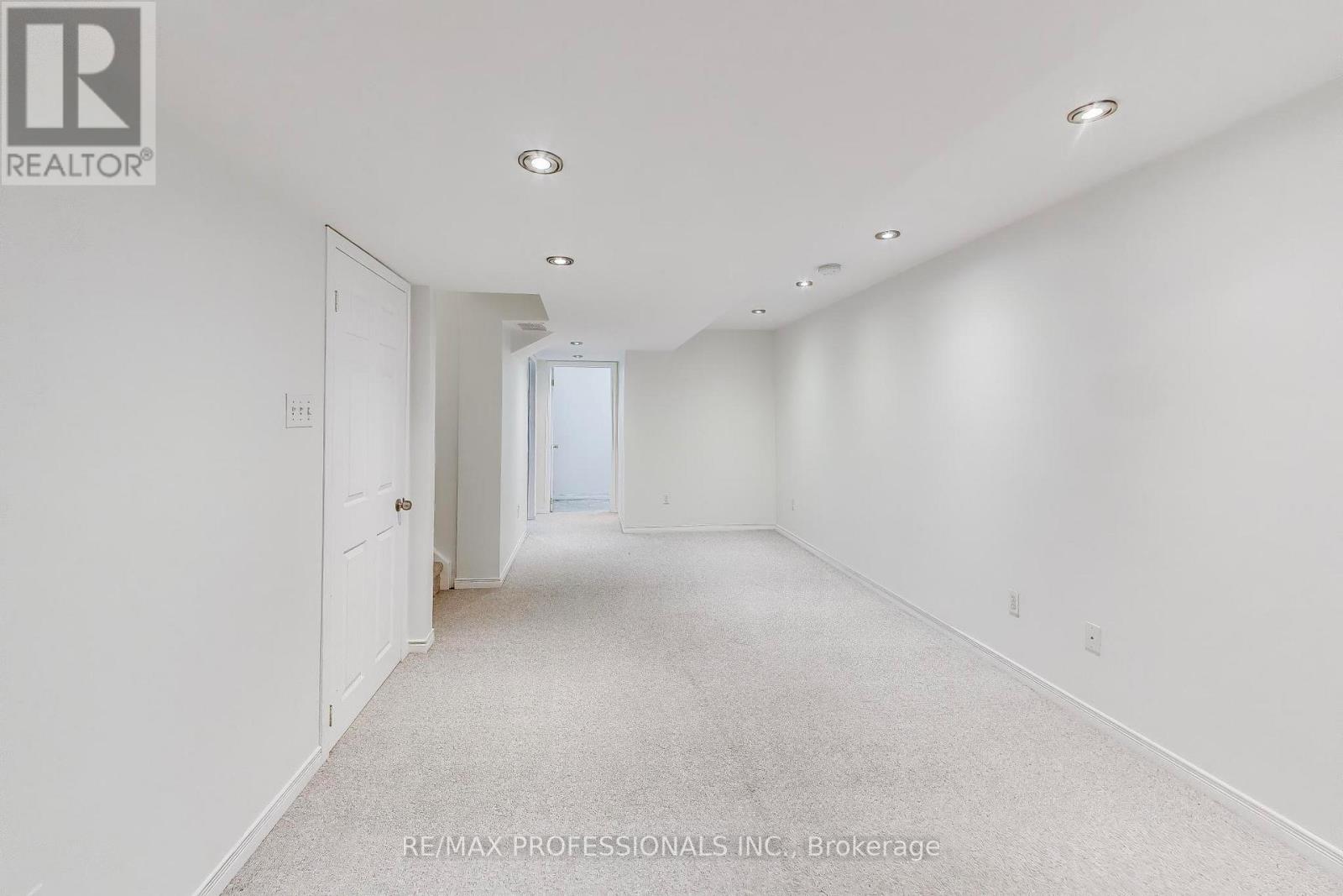 110 Littlewood Drive, Oakville, Ontario  L6H 6V2 - Photo 30 - W13010088