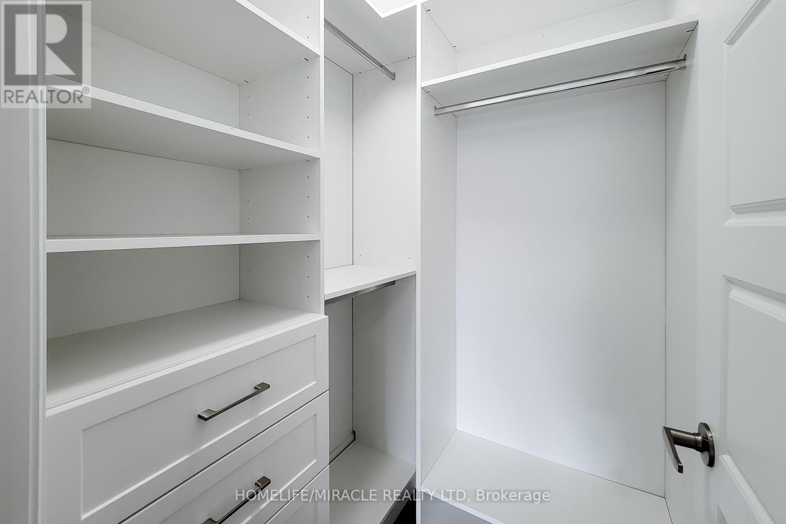 1274 Wintergreen Place, Milton, Ontario  L9E 1S4 - Photo 25 - W13010120