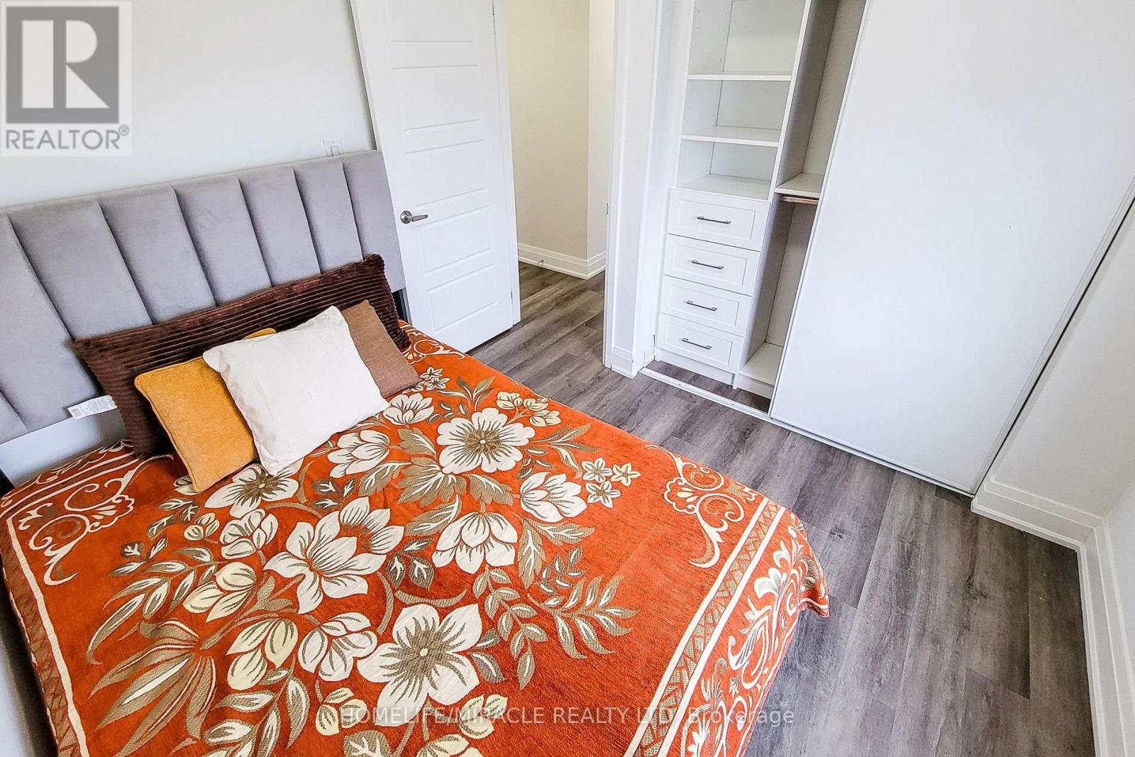 1274 Wintergreen Place, Milton, Ontario  L9E 1S4 - Photo 27 - W13010120