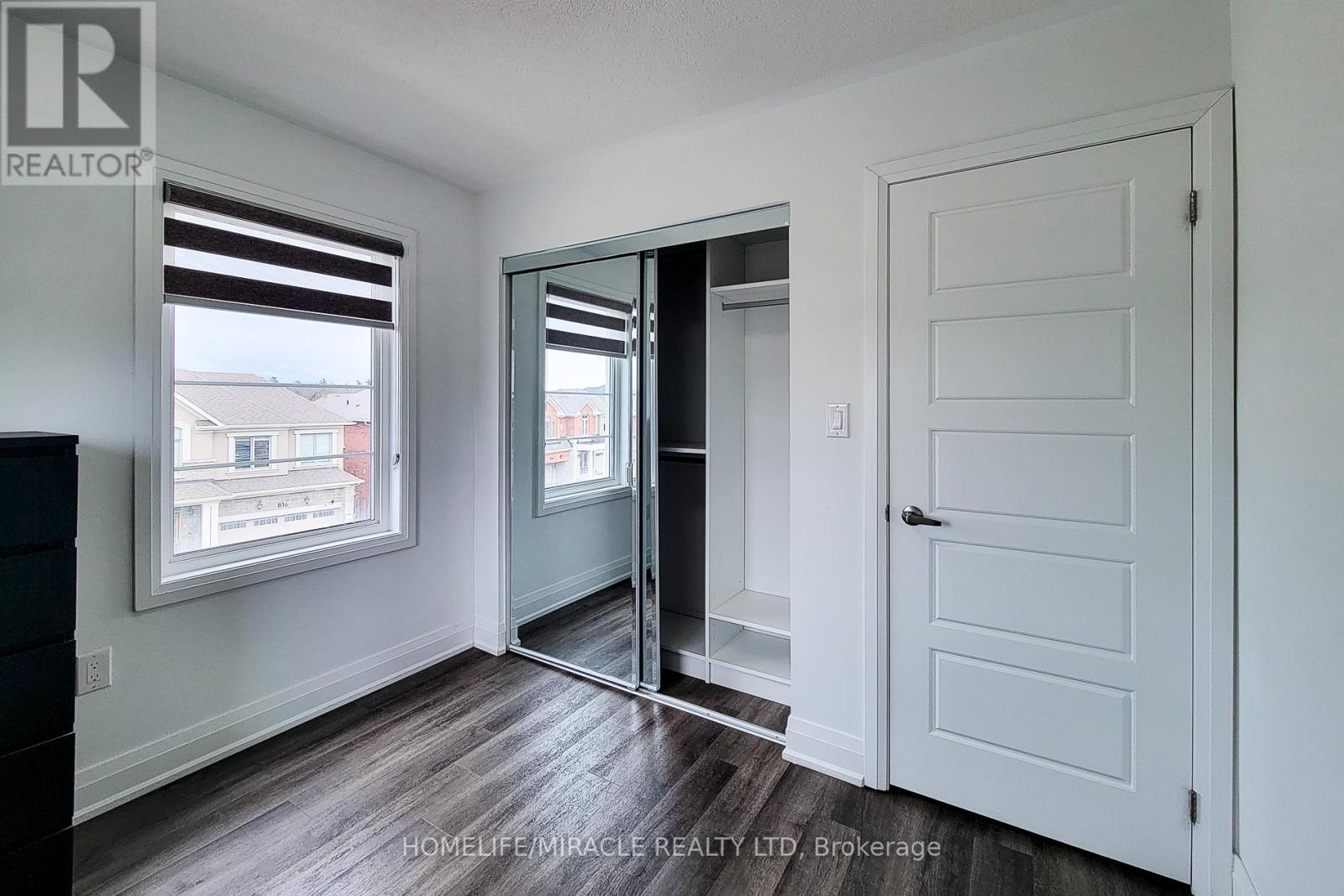 1274 Wintergreen Place, Milton, Ontario  L9E 1S4 - Photo 31 - W13010120