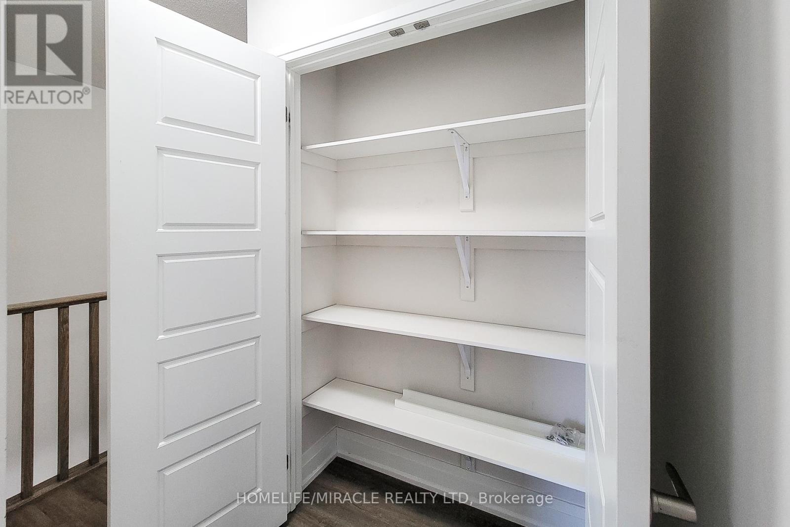 1274 Wintergreen Place, Milton, Ontario  L9E 1S4 - Photo 32 - W13010120