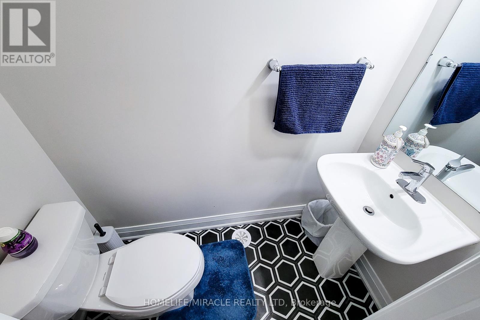 1274 Wintergreen Place, Milton, Ontario  L9E 1S4 - Photo 36 - W13010120