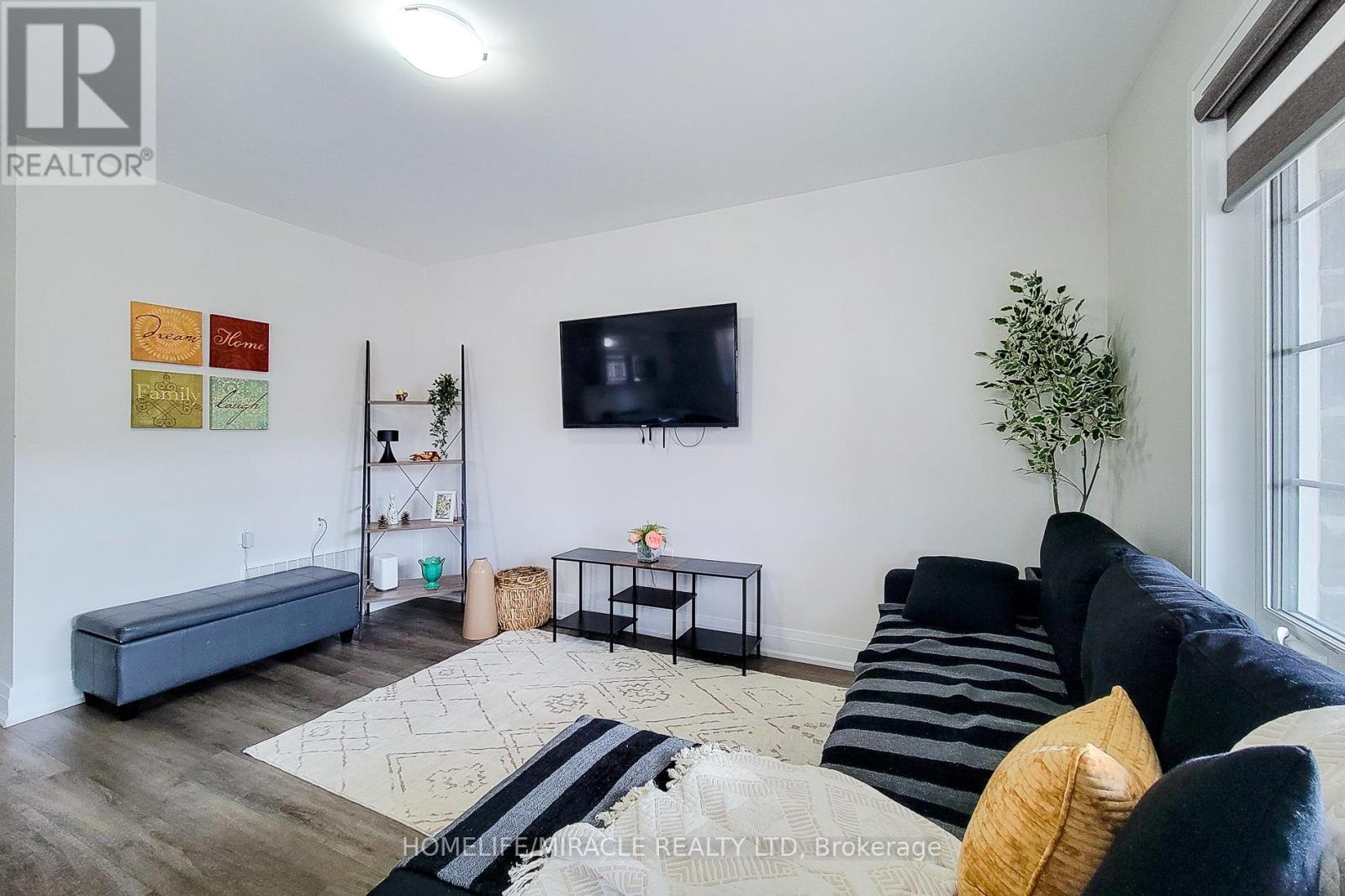 1274 Wintergreen Place, Milton, Ontario  L9E 1S4 - Photo 6 - W13010120