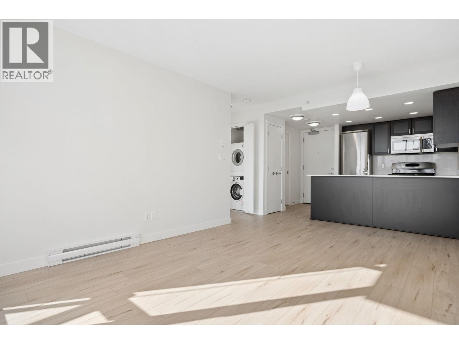 717 4818 Eldorado Mews, Vancouver, British Columbia  V5R 0B3 - Photo 5 - R3112233