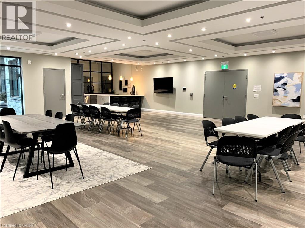 1 Redfern Avenue Unit# 135, Hamilton, Ontario  L9C 0E6 - Photo 3 - 40821702