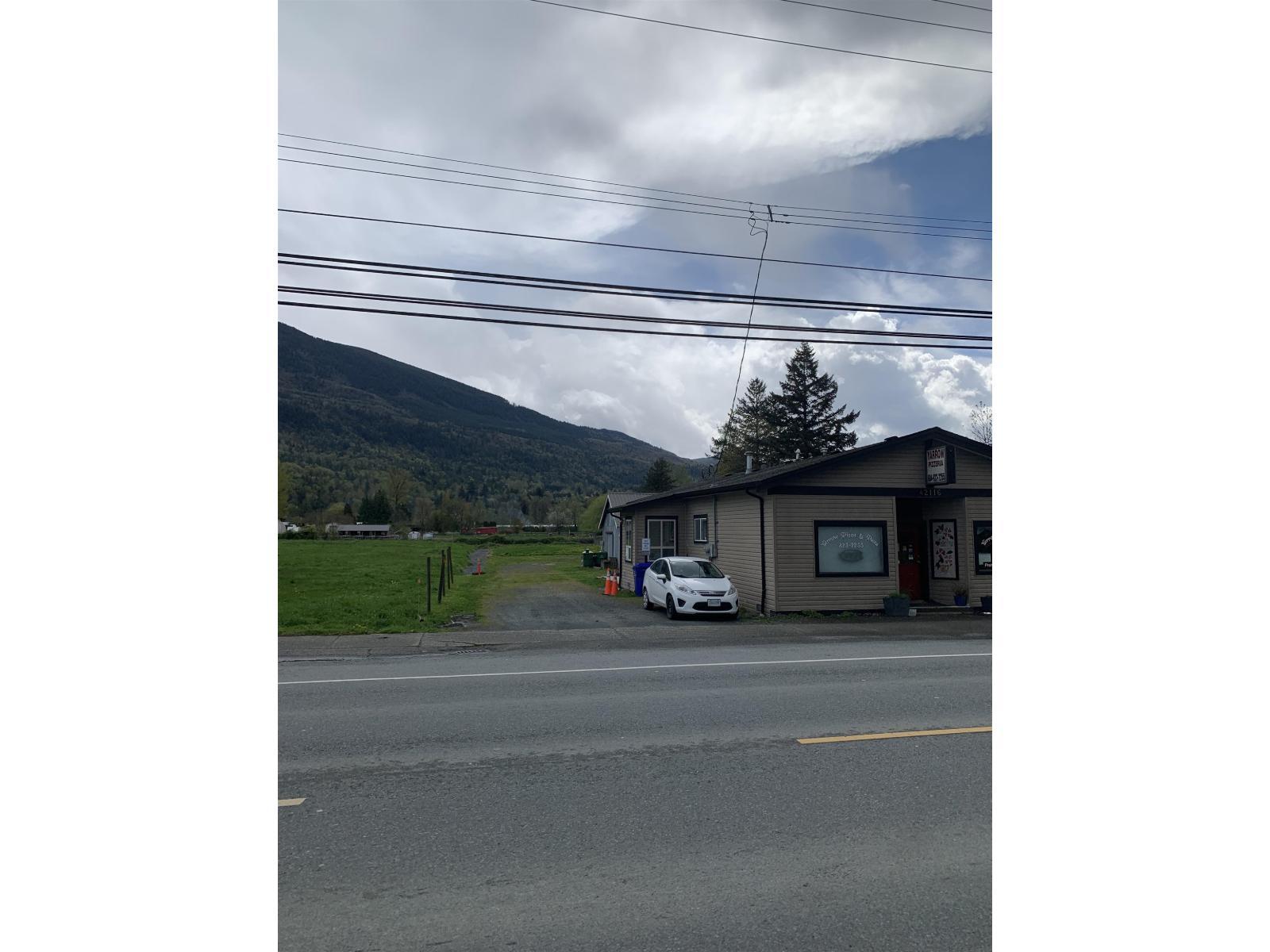 42116 Yarrow Central Road, Yarrow, Yarrow, British Columbia  V2R 5E6 - Photo 3 - C8077889