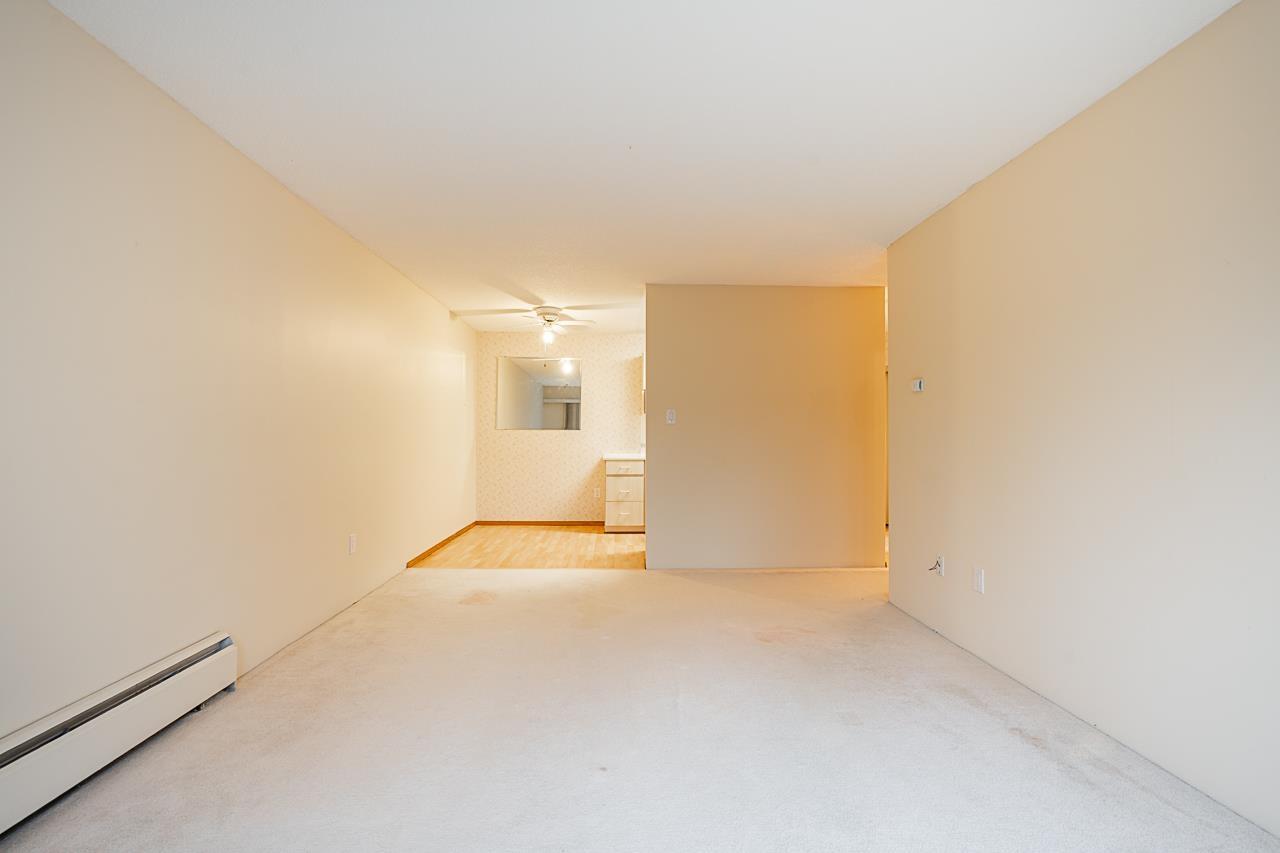 208 15020 North Bluff Road, White Rock, British Columbia  V4B 5A4 - Photo 32 - R3112551