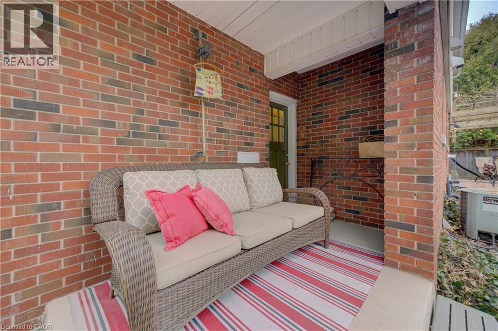 27 Lowrey Avenue S, Cambridge, Ontario  N1R 4Z4 - Photo 48 - 40811528