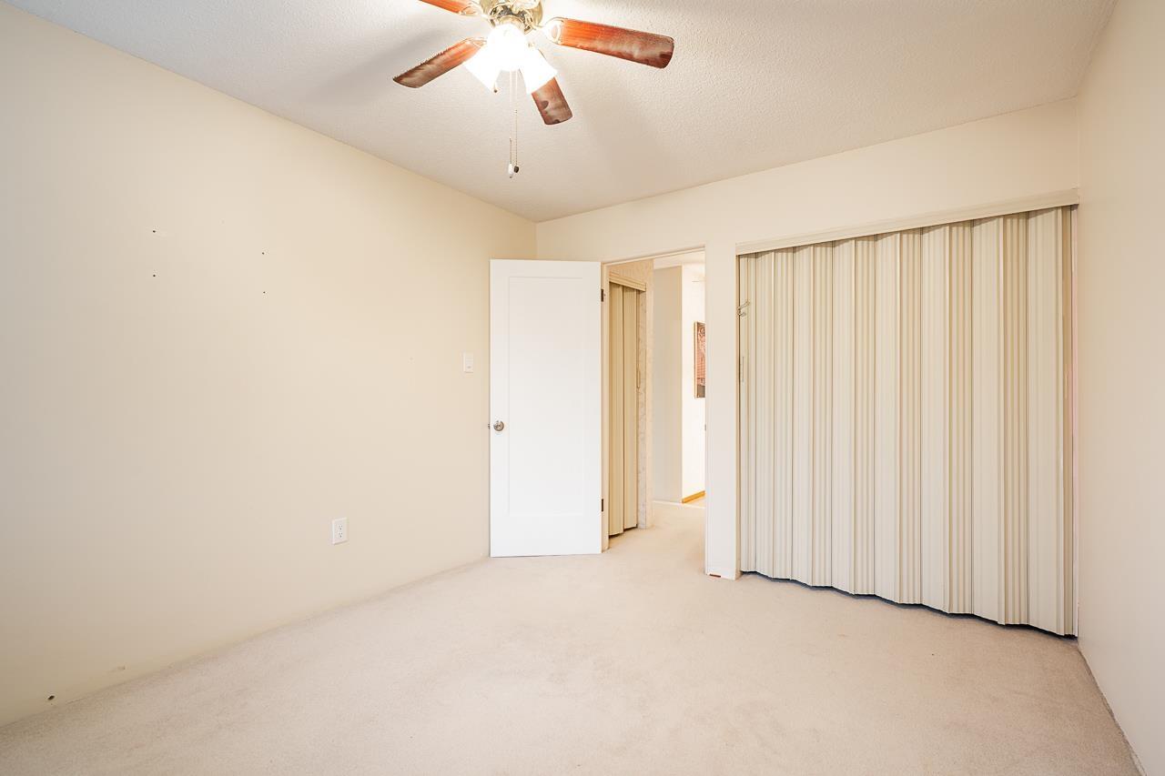 208 15020 North Bluff Road, White Rock, British Columbia  V4B 5A4 - Photo 17 - R3112551