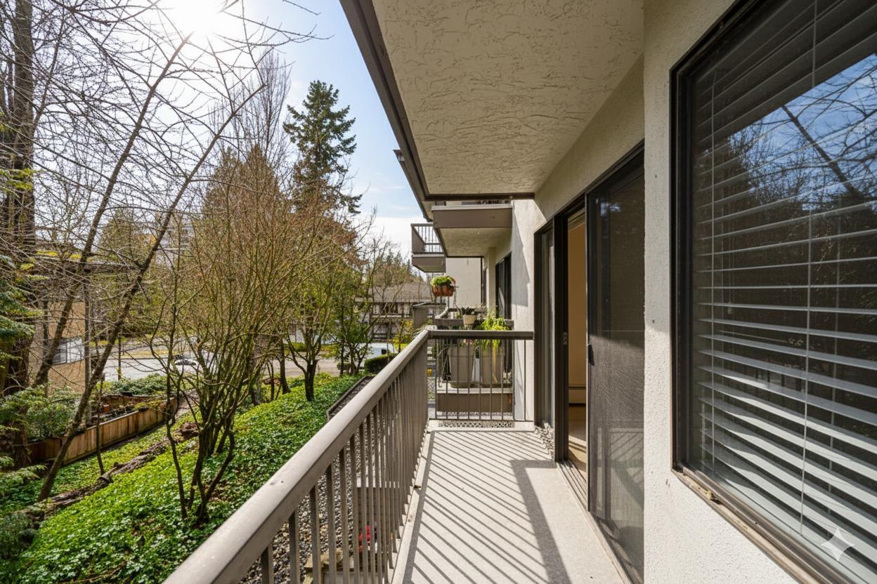 208 15020 North Bluff Road, White Rock, British Columbia  V4B 5A4 - Photo 36 - R3112551
