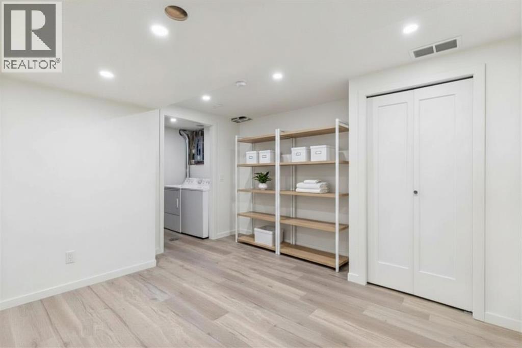 561 Point Mckay Grove NW, Calgary, Alberta  T2E 5M7 - Photo 34 - A2302400