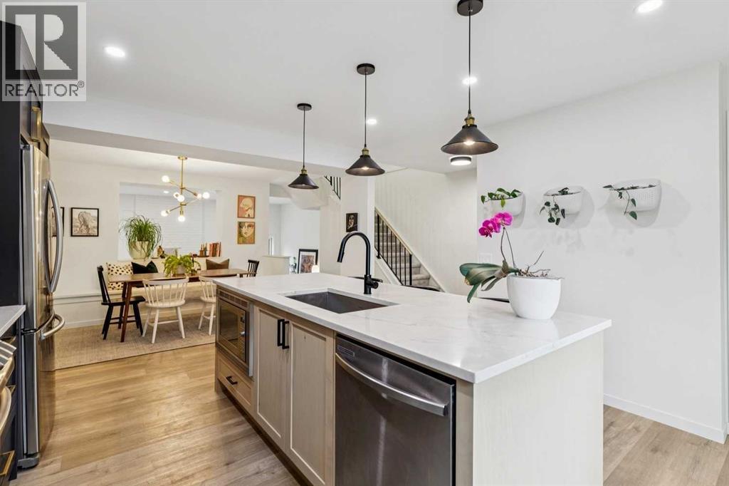 561 Point Mckay Grove NW, Calgary, Alberta  T2E 5M7 - Photo 7 - A2302400