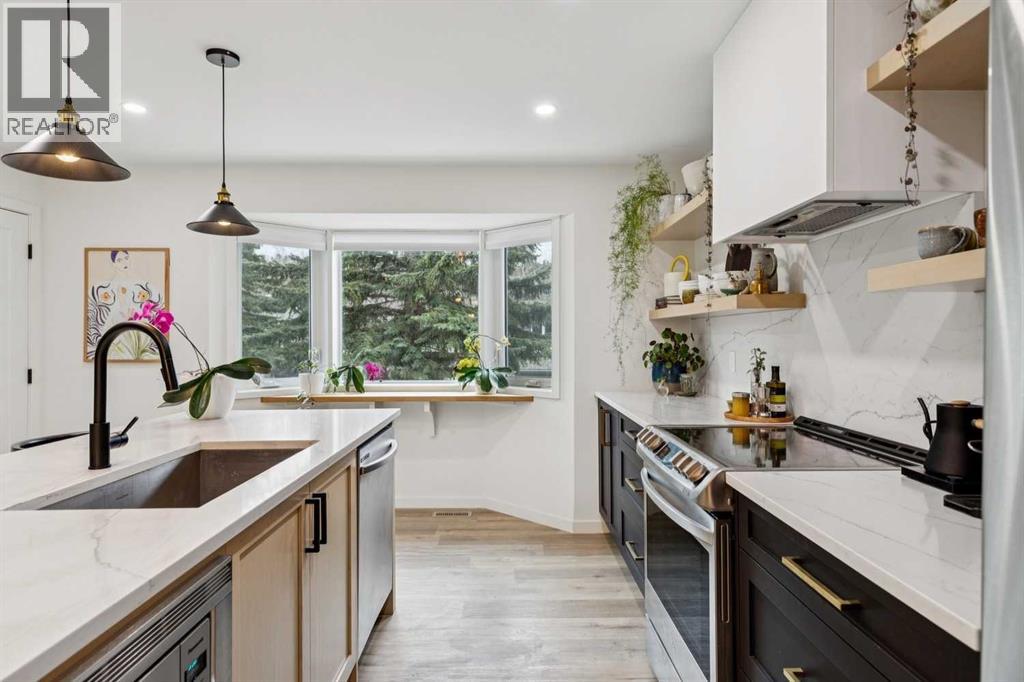 561 Point Mckay Grove NW, Calgary, Alberta  T2E 5M7 - Photo 10 - A2302400