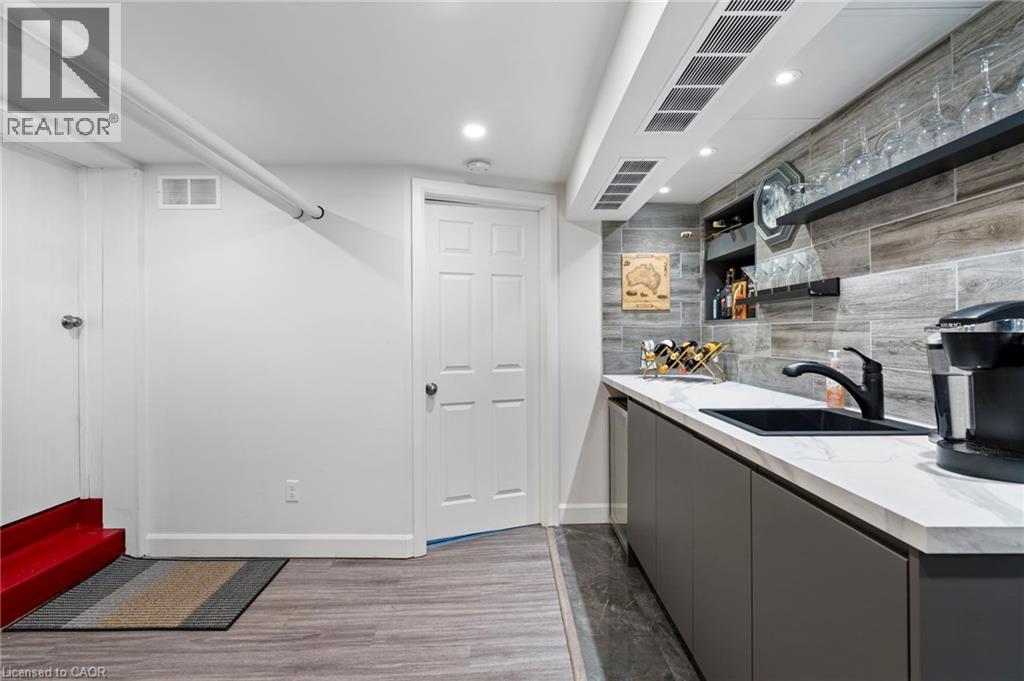 10 Landour Avenue, York, Ontario  M6M 4J4 - Photo 27 - 40820709