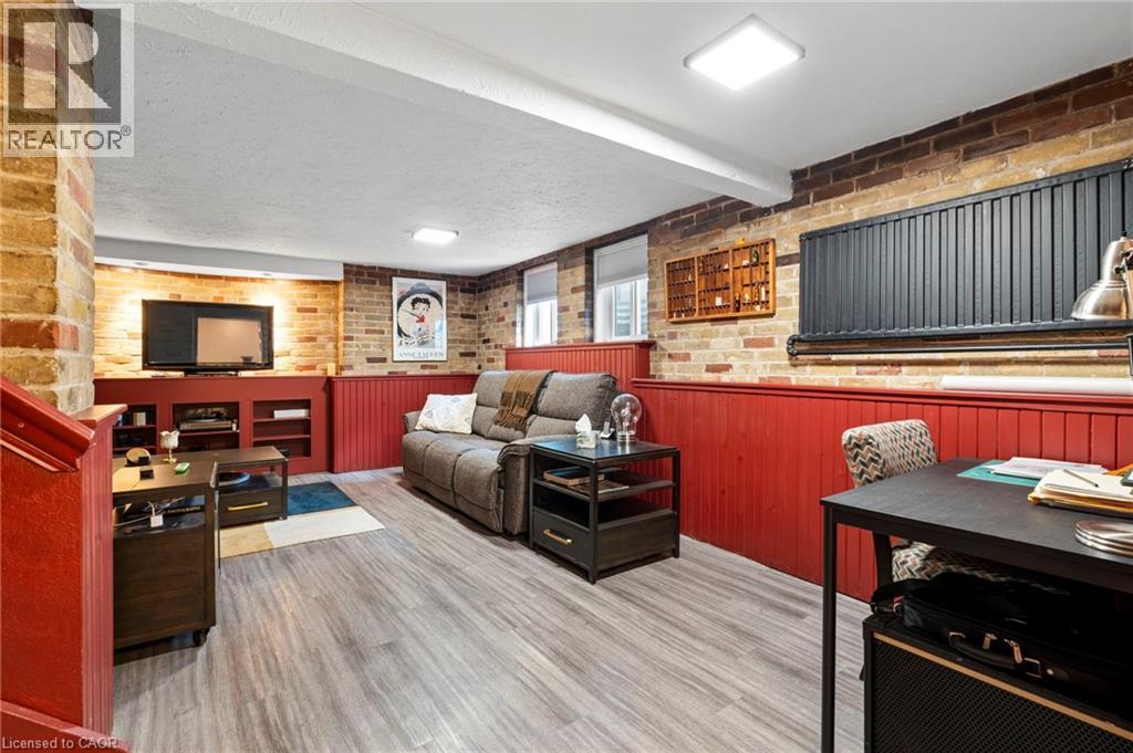 10 Landour Avenue, York, Ontario  M6M 4J4 - Photo 33 - 40820709