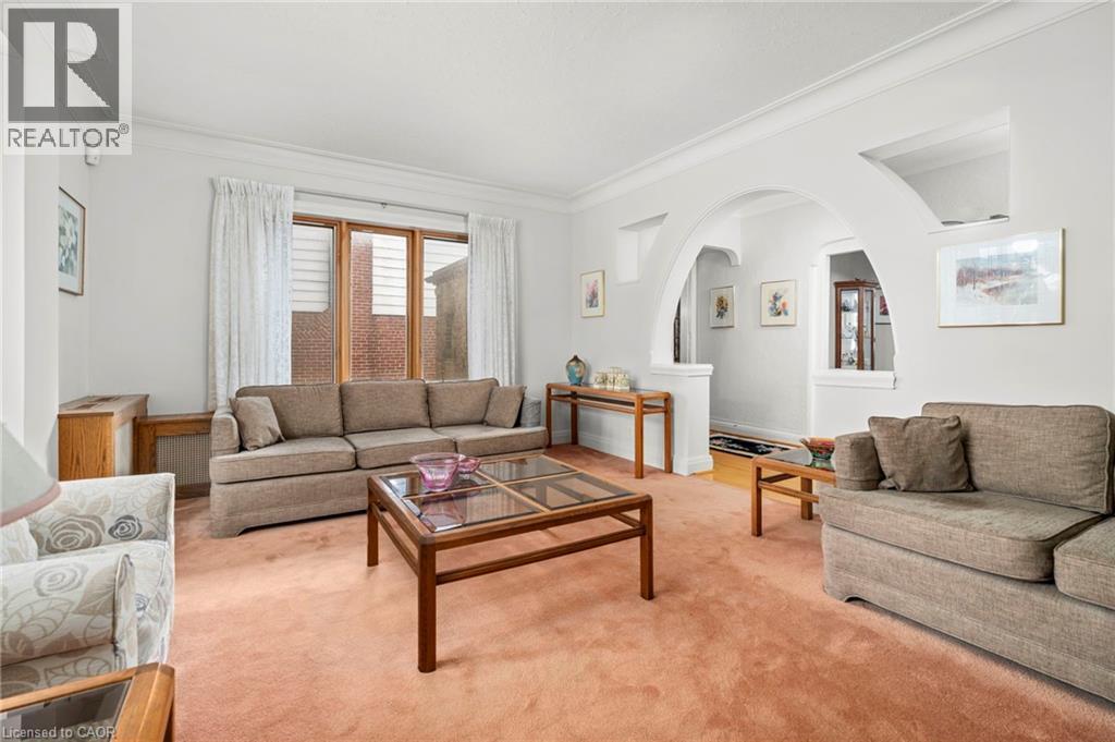 10 Landour Avenue, York, Ontario  M6M 4J4 - Photo 7 - 40820709