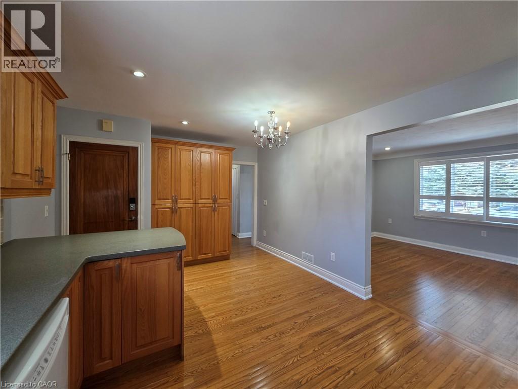 100 Corman Avenue, Stoney Creek, Ontario  L8G 3W2 - Photo 7 - 40815647