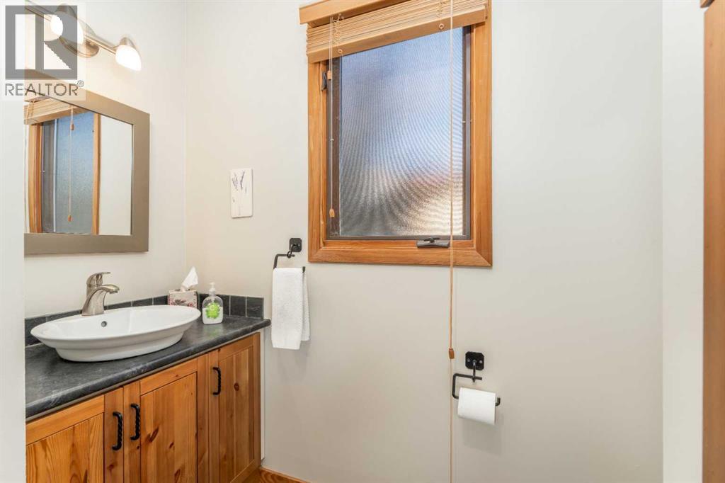 803 Larch Place, Canmore, Alberta  T1W 1S4 - Photo 14 - A2299156