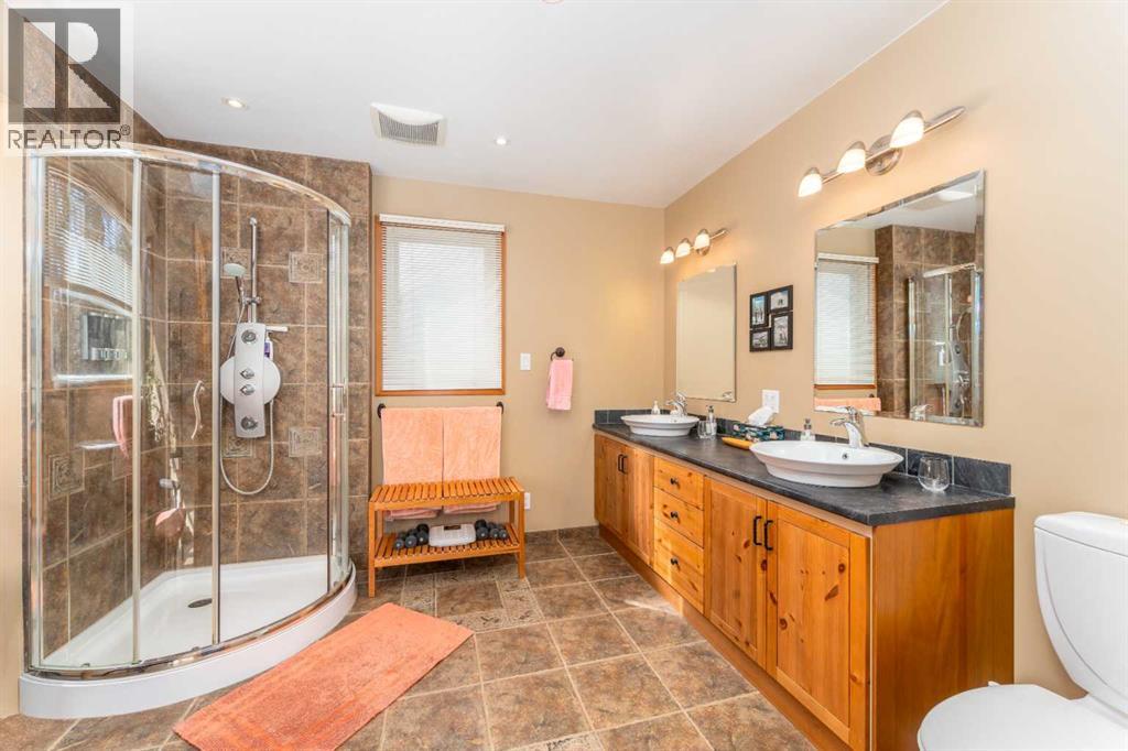 803 Larch Place, Canmore, Alberta  T1W 1S4 - Photo 20 - A2299156