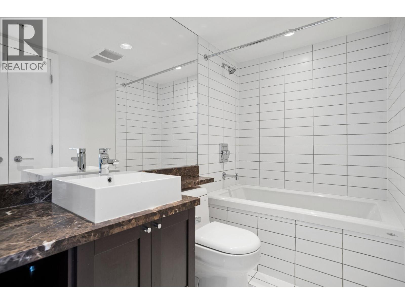 1001 4815 Eldorado Mews, Vancouver, British Columbia  V5R 0B2 - Photo 14 - R3112229