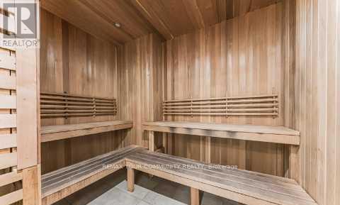 1005 - 70 Princess Street, Toronto, Ontario  M5A 0X6 - Photo 15 - C12996054