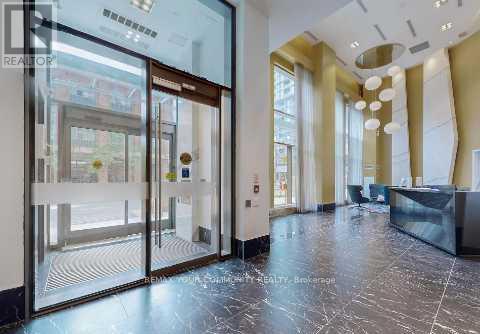 1005 - 70 Princess Street, Toronto, Ontario  M5A 0X6 - Photo 7 - C12996054