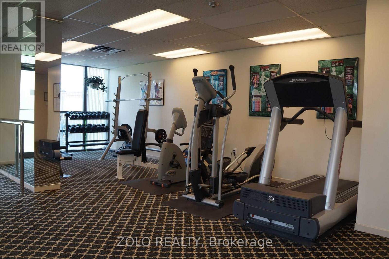 1001 - 300 Webb Drive, Mississauga, Ontario  L5B 3W3 - Photo 22 - W12881230