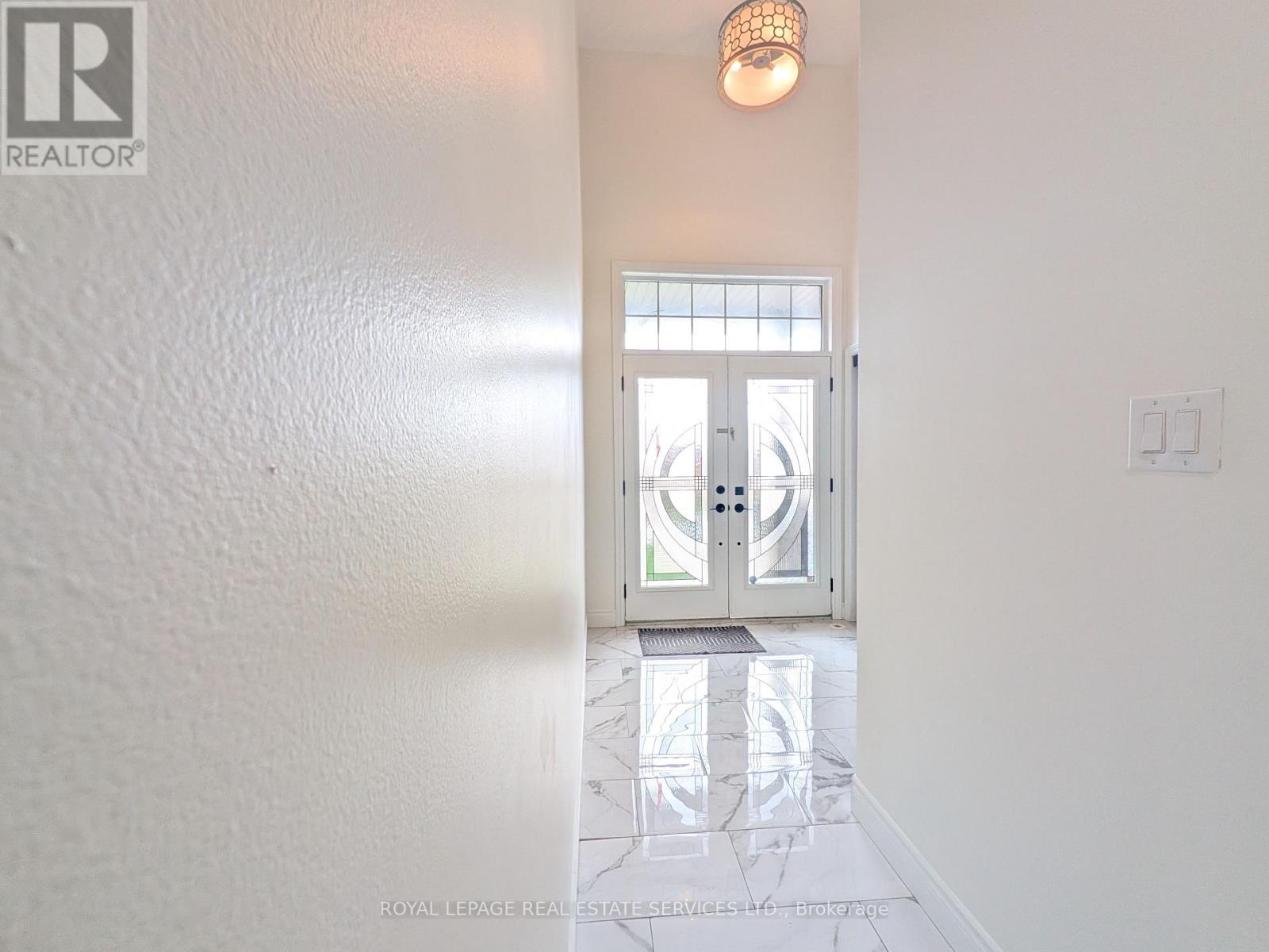 6544 Opera Glass Crescent, Mississauga, Ontario  L5W 1S1 - Photo 15 - W13008166