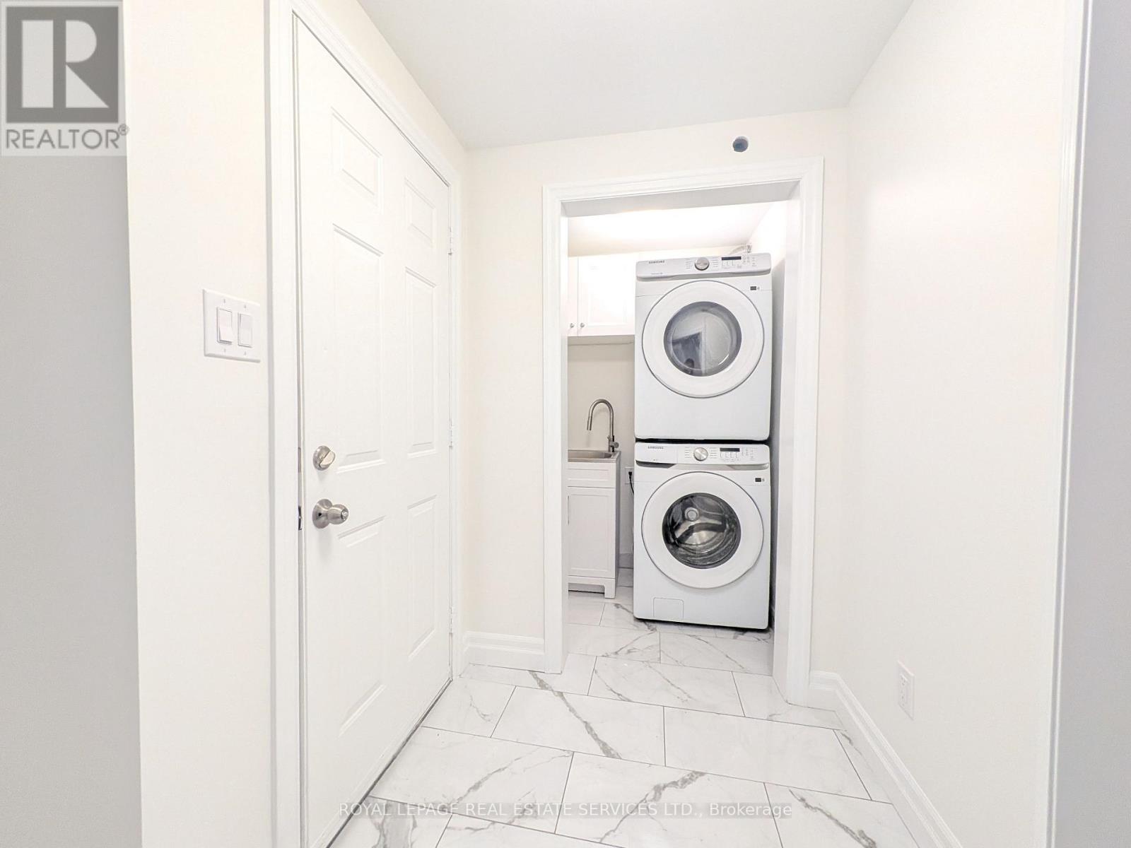 6544 Opera Glass Crescent, Mississauga, Ontario  L5W 1S1 - Photo 45 - W13008166