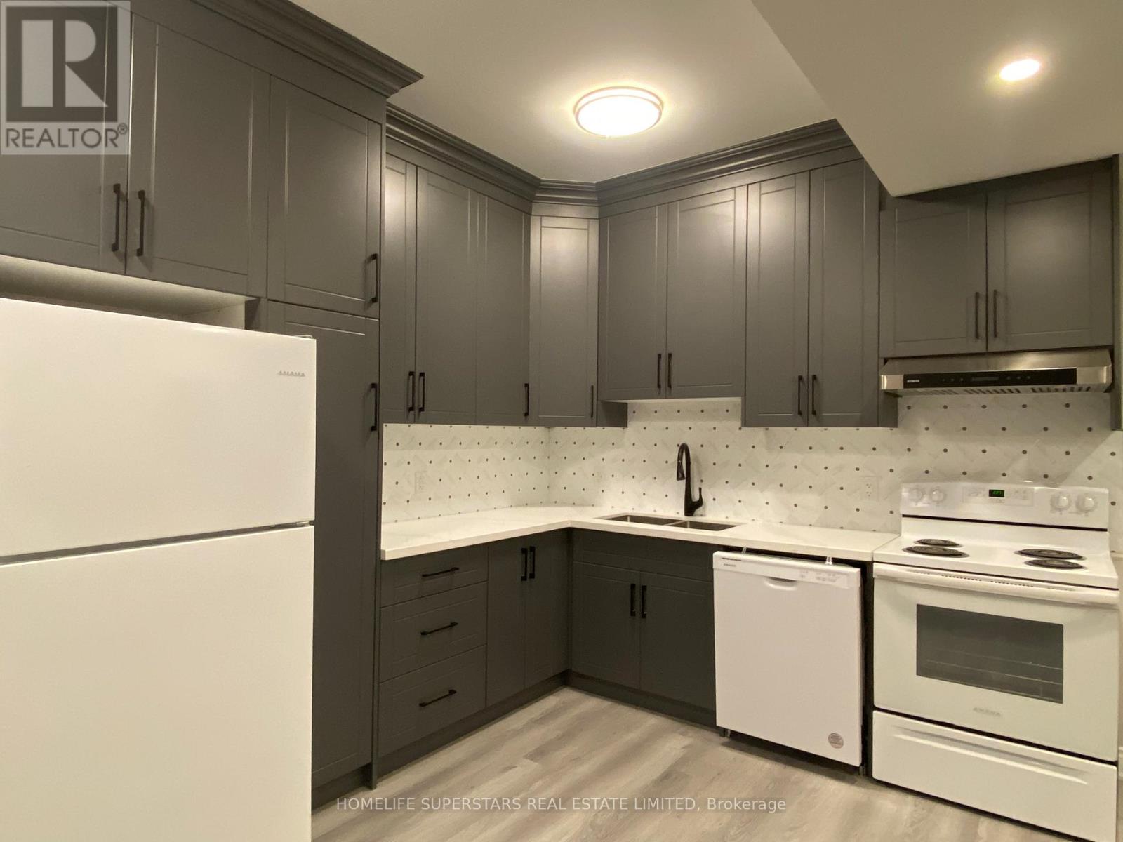 306 Jarvis Street E, Fort Erie, Ontario  L2A 2S8 - Photo 2 - X13009822