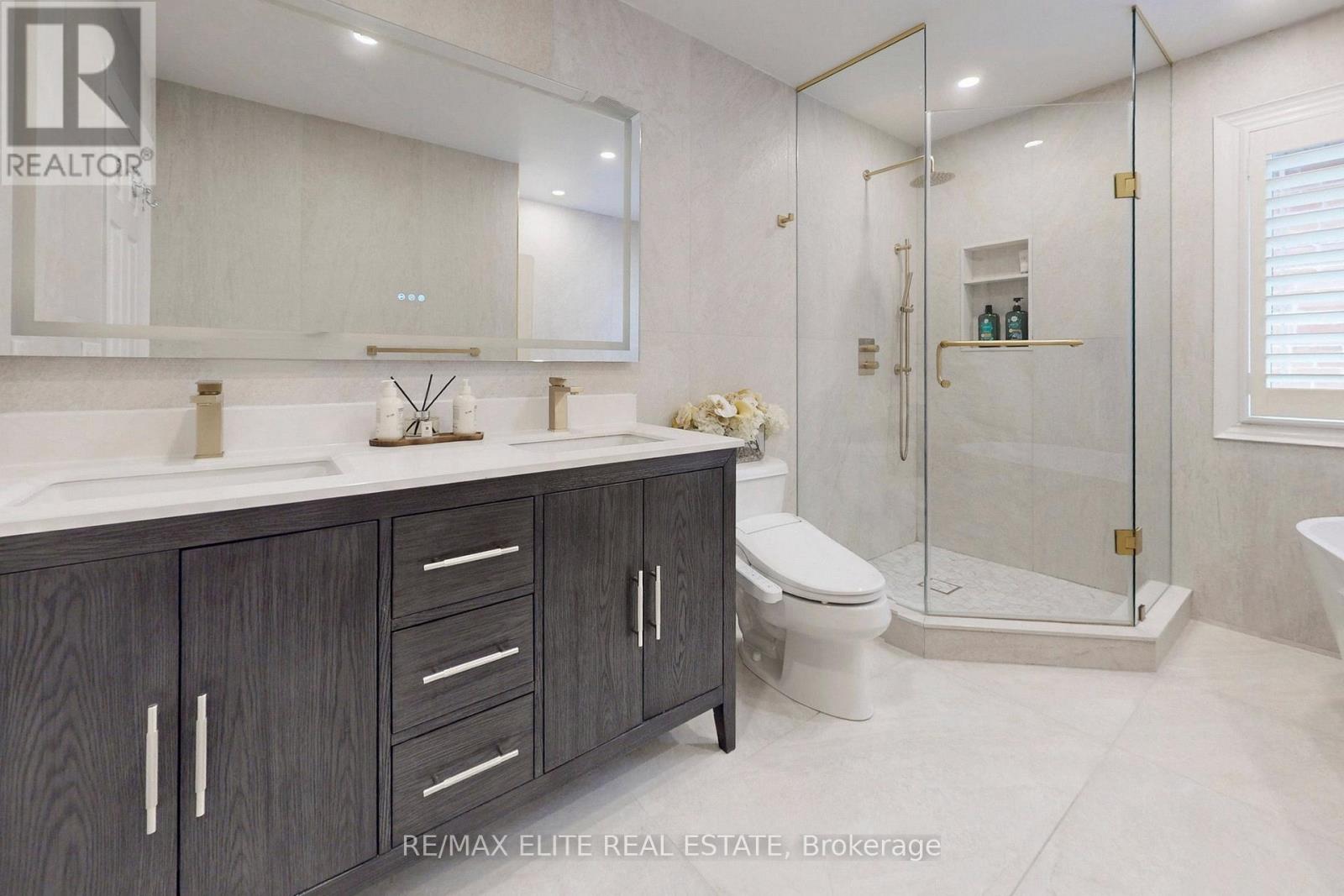 112 Westbury Court, Richmond Hill, Ontario  L4S 2L3 - Photo 25 - N13010146