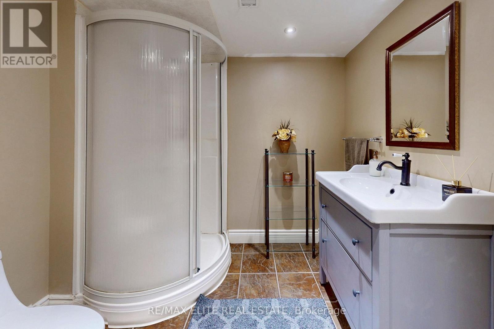 112 Westbury Court, Richmond Hill, Ontario  L4S 2L3 - Photo 38 - N13010146