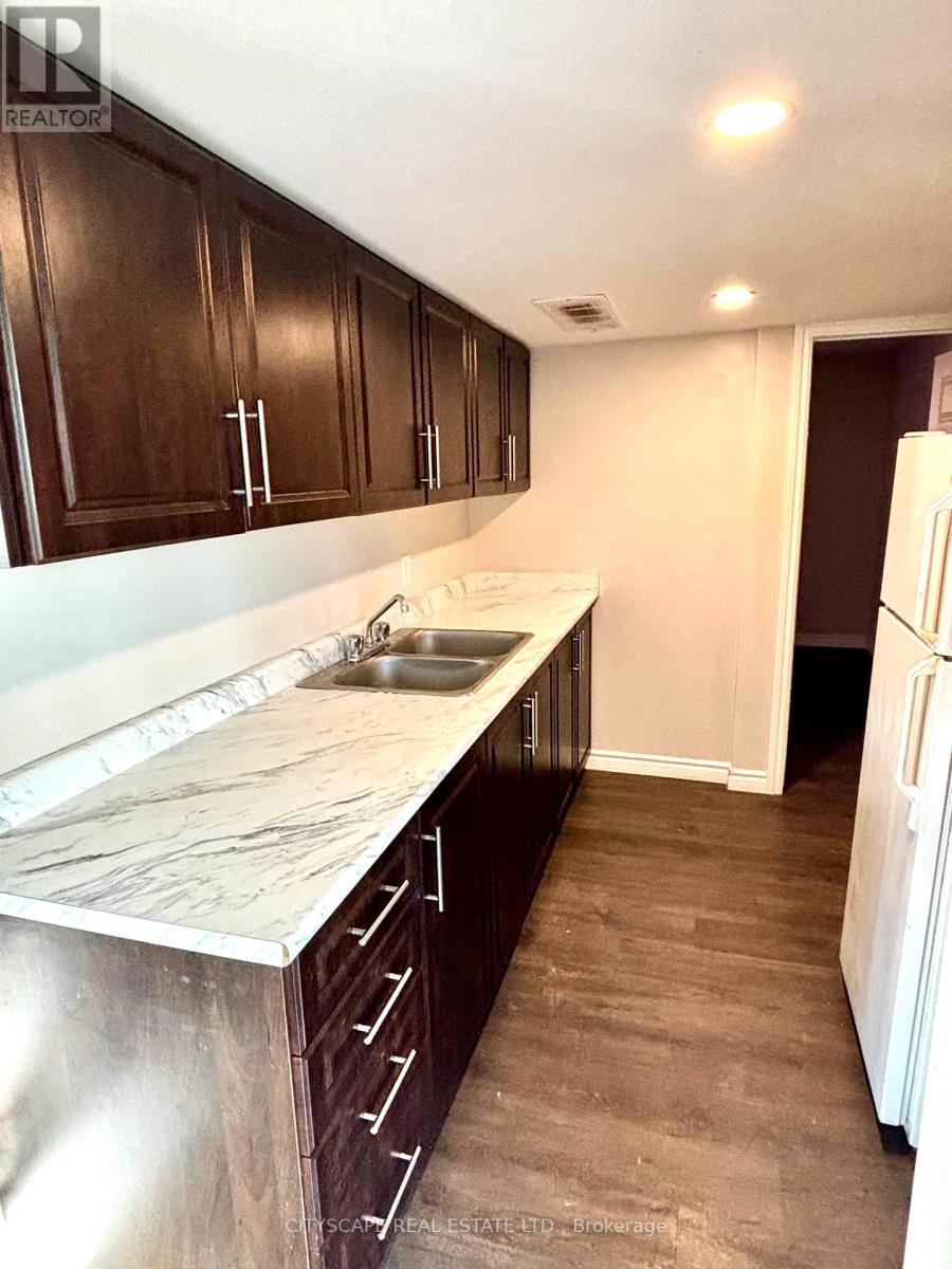 Lower - 93 Columbia Road, Barrie, Ontario  L4N 8C5 - Photo 3 - S13010132