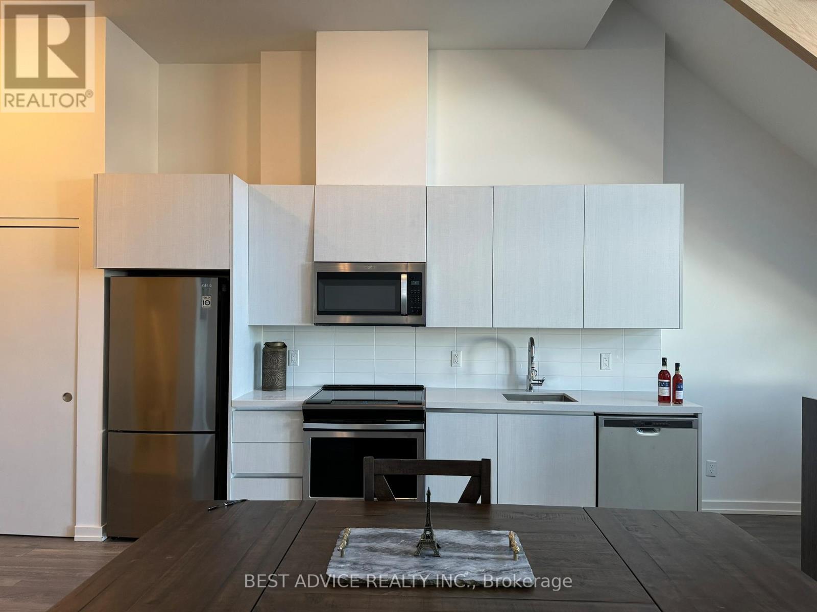 102 - 21 Matchedash Street S, Orillia, Ontario  L3V 4W4 - Photo 8 - S13010140