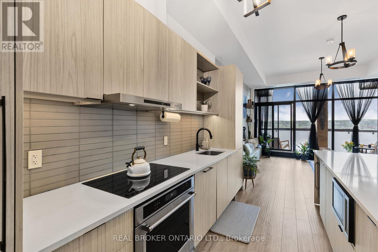 Ph 3 - 185 Dunlop Street E, Barrie (Lakeshore), Ontario  L4M 0L7 - Photo 11 - S13010158