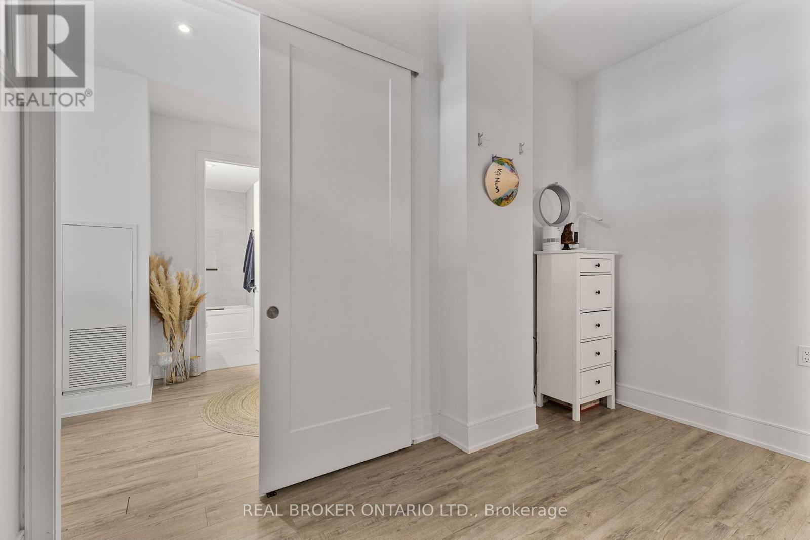 Ph 3 - 185 Dunlop Street E, Barrie (Lakeshore), Ontario  L4M 0L7 - Photo 29 - S13010158