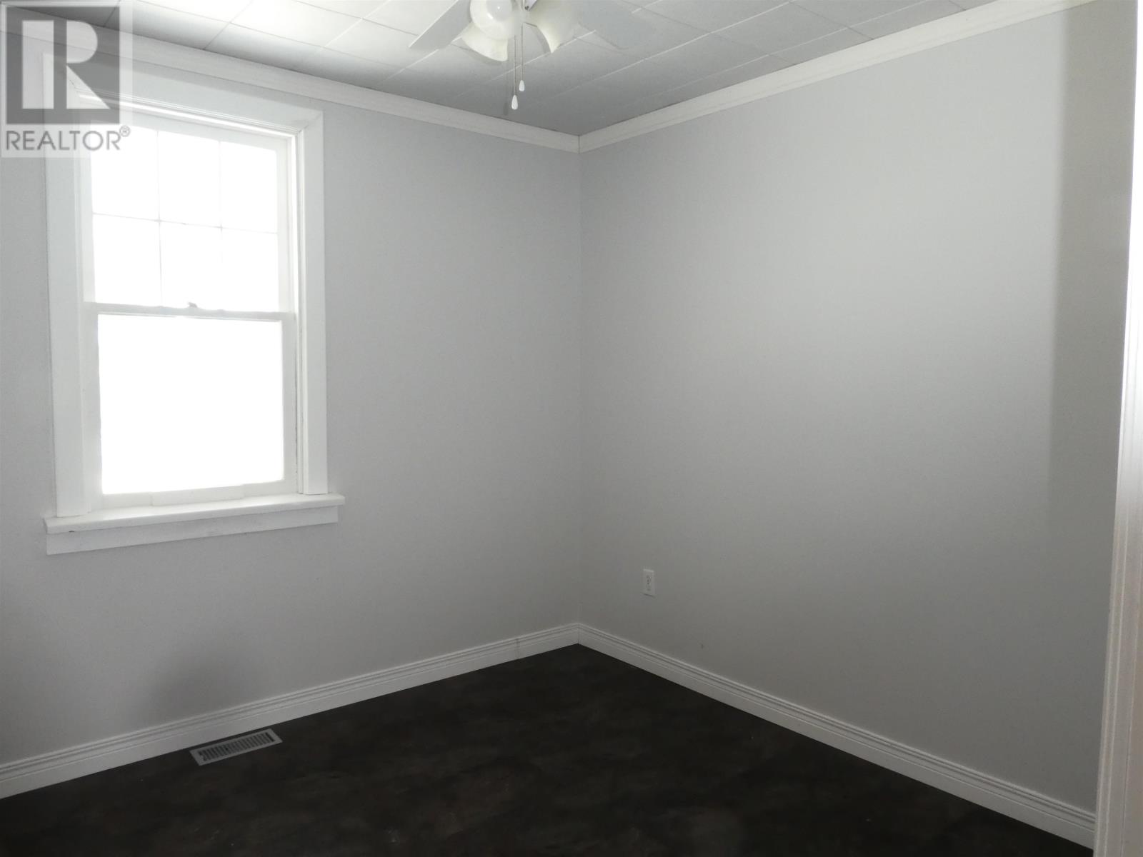 102 Cedar Cres, Longlac, Ontario  P0T 2A0 - Photo 11 - TB2600721