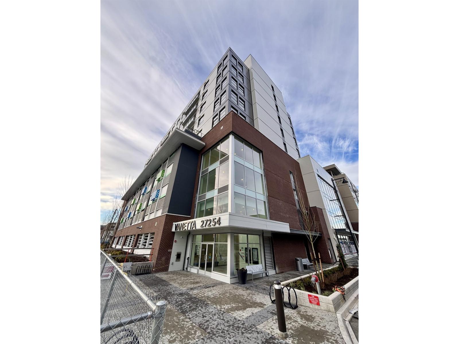 711 27254 Aldergrove Town Centre Drive, Langley, British Columbia  V4W 0E5 - Photo 2 - R3111533